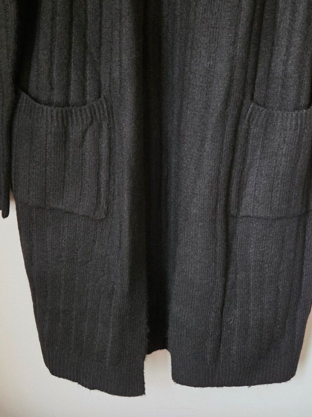 EUC LIKE NEW ADORA BLACK RIBBED SOFT OPEN LONG CARDIGAN SIZE M - Picture 9 of 16